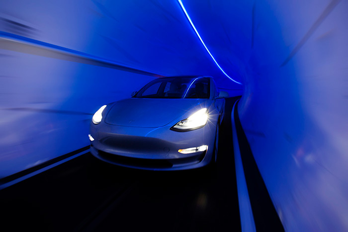 Tesla in Tunnel