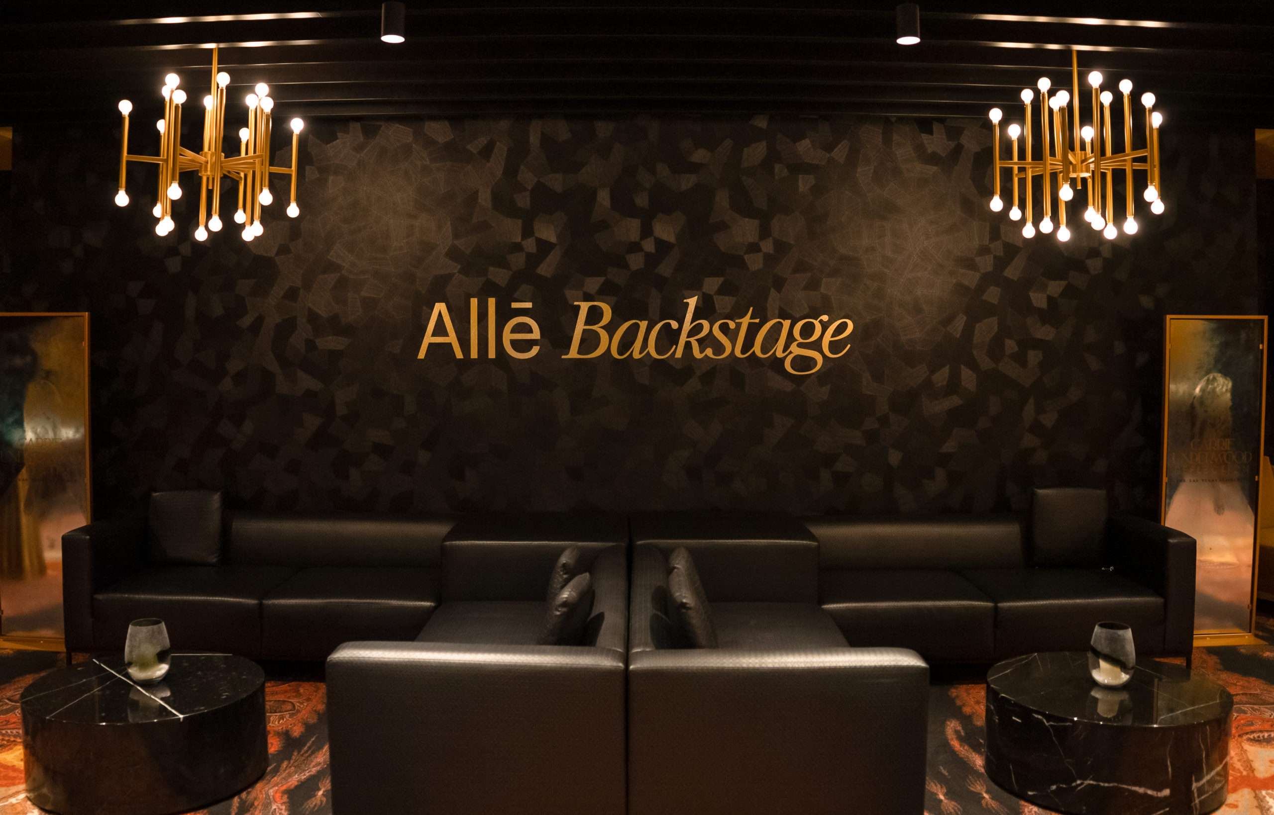 Alle Backstage